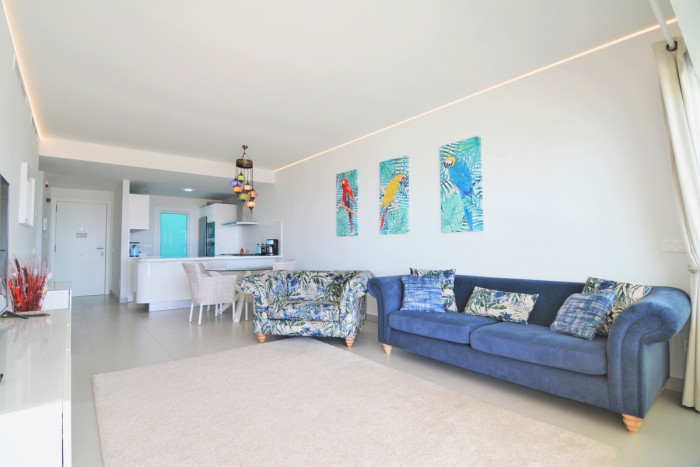 Qlistings Apartment - Middle Floor in Fuengirola, Costa del Sol image 3